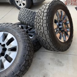 Stock 2500 8lug wheels 