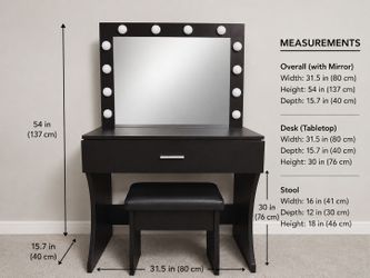 Vanity / Dresser