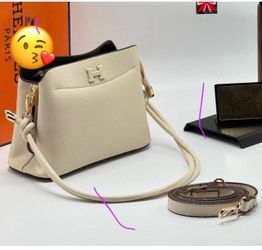 Linda bolsa nueva
