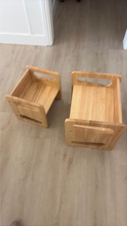 Montessori wood desk and chair
