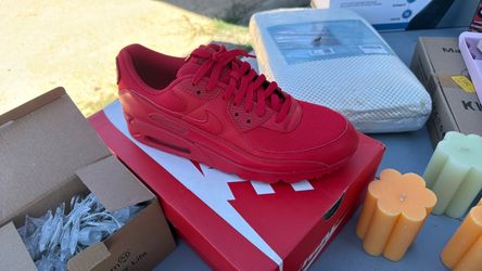 Nike Air Max 90 Triple Red Sneaker