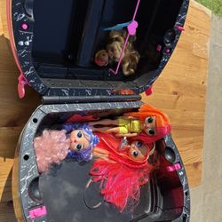 LOL Surprise OMG Fashion Closet On-the-go Playset 