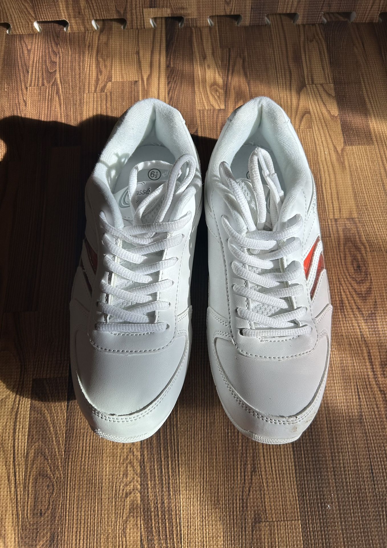 Chassé (Cheer Shoes)