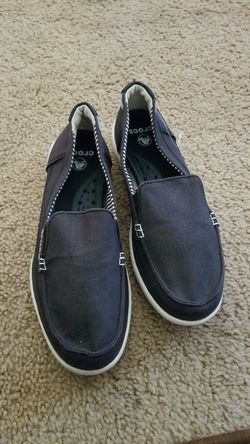 brand new Crocs size 8 women