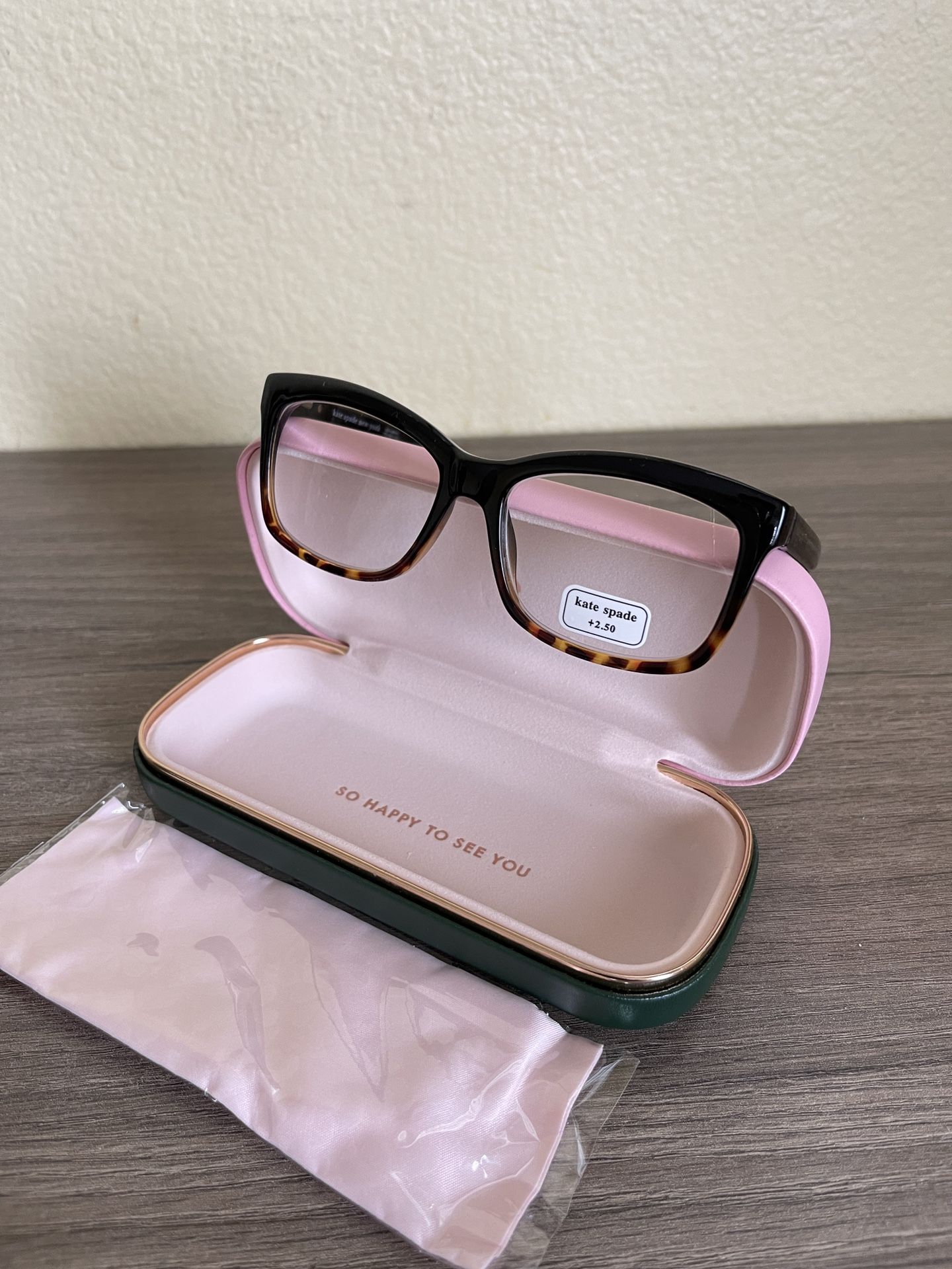 Kate Spade Eyeglass Cases and Insight Readers Auctions