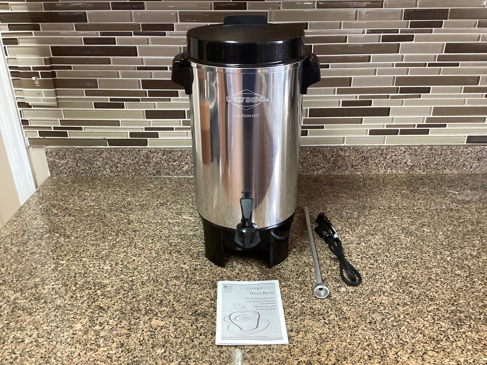 Coffee Maker (Urn)-West Bend. (G)