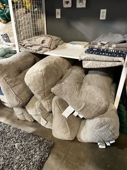 Costco Pillows Liquidation