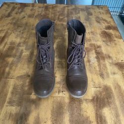 Size 9 Brown Leather Boots