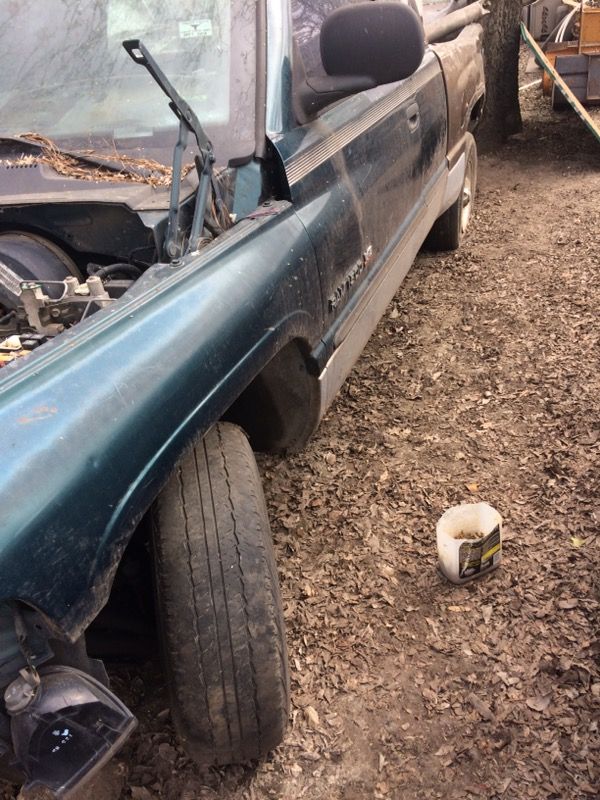 99 Dodge 150 no motor para partes