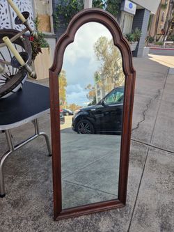 Vintage Thomasville "Collector's Cherry" Mirror (1982)