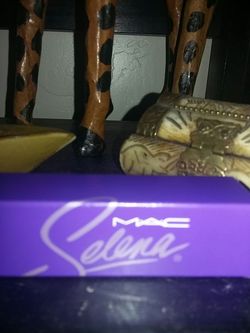 LIPSTICK - SELENA