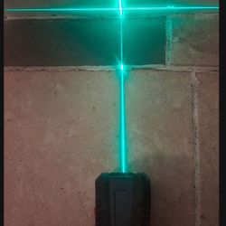 BOSCH Green Self Leveling Line Laser Level - 100ft - with Li-Ion Battery, Adjustable L-Bracket Mount and Carrying Case