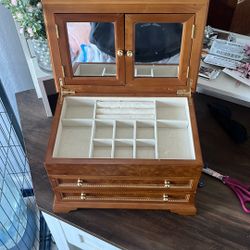 picture Jewlery box 