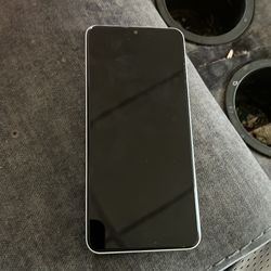 New phone going for 100