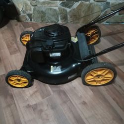 Poulan Pro 22 "Cut 5.5 H/P High Wheel Push Mower 