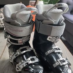 Technica 7 max lady ski boots 286mm/245