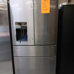 Brand New Whirlpool Refrigerator  Under Retail Price  1 Year Warranty Included 