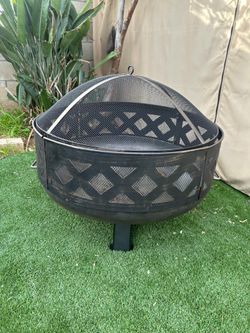 Fire pit 32 inc brand new
