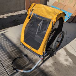 Burley Bee Double - Mounting hardware included