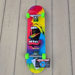 SANTA CRUZ SKATEBOARD SIZE 8.0