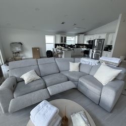 Brand New Electric Recliner Couch