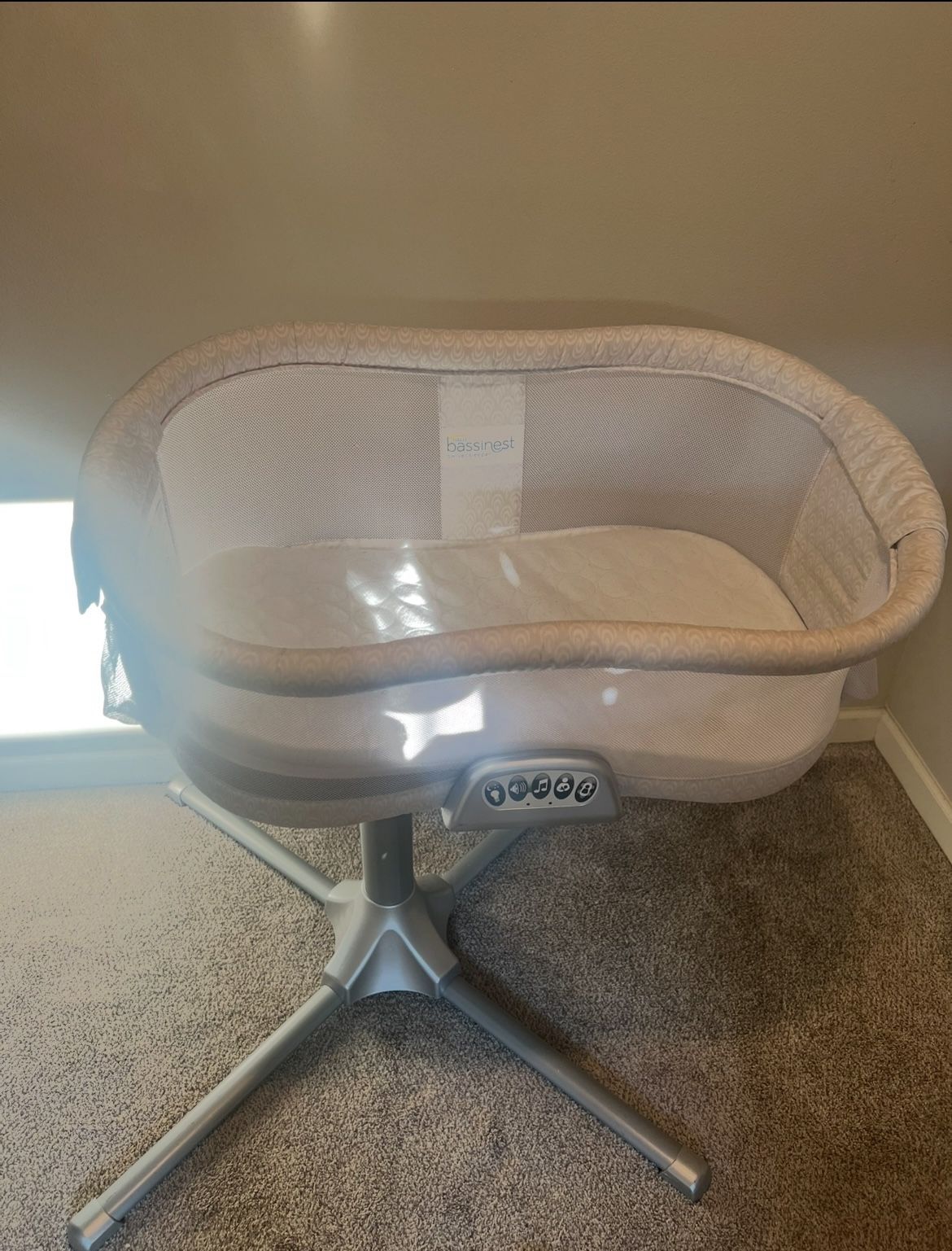 Halo Bassinet Swivel Sleeper