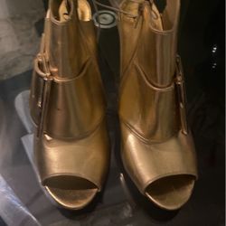 Gold Heel