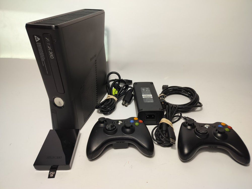 Microsoft Xbox 360 S 250GB Black Console Tested w/ 2 controllers & HDMI Cable.