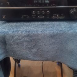 Yamaha RX-V373 5.1 Channel AV Home Theater Receiver With Remote Control For Sale.