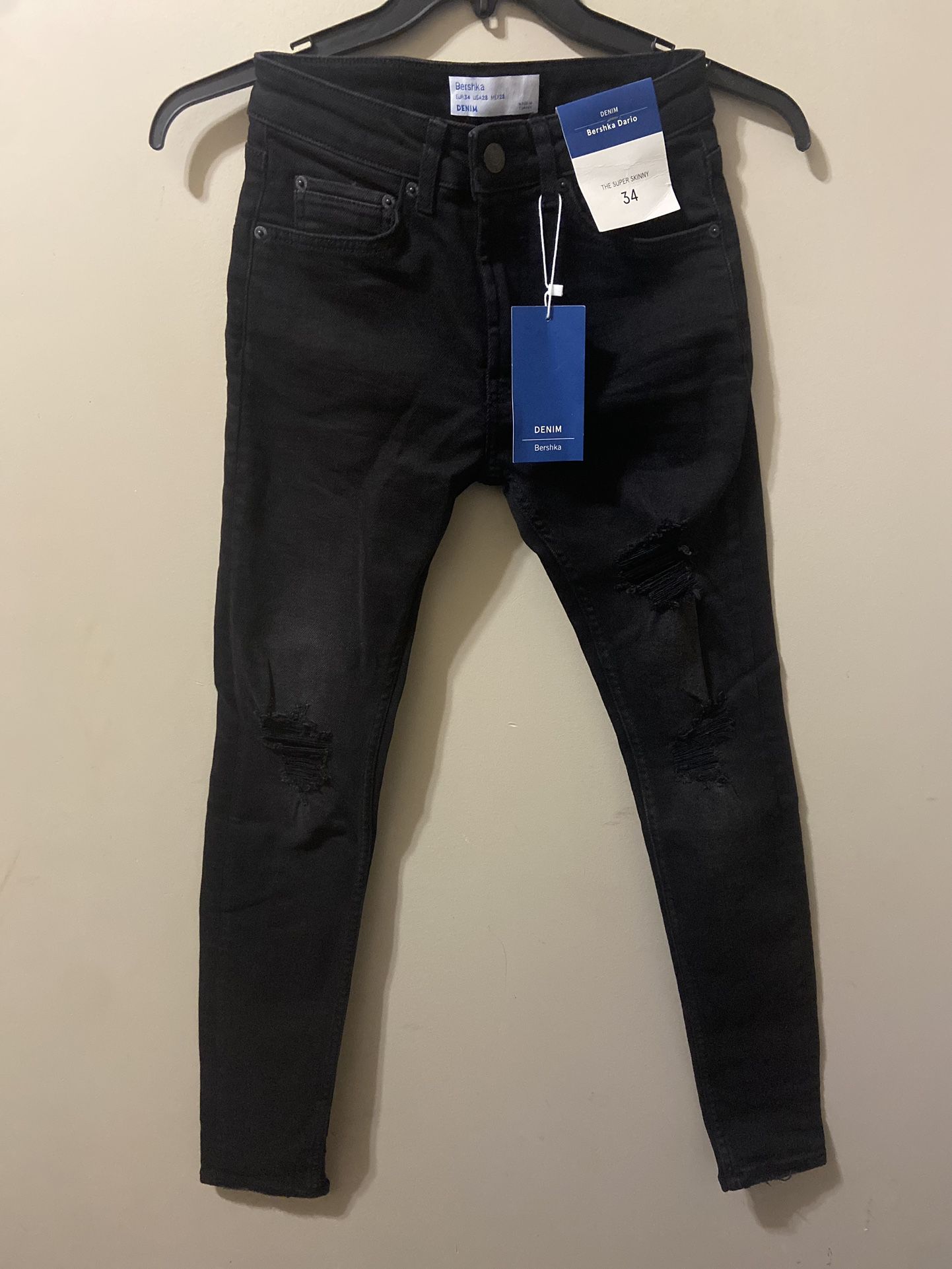 kulhydrat James Dyson Sanders Bershka Skinny Jeans With Rips In Black for Sale in Brooklyn, NY - OfferUp