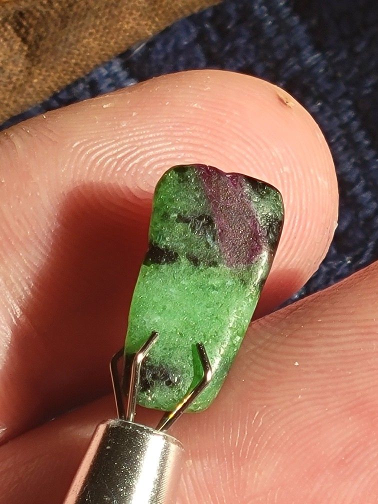 UV REACTIVE Ruby In Zoisite Crystal