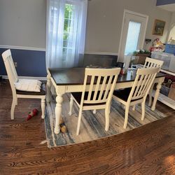 Farmhouse Table 