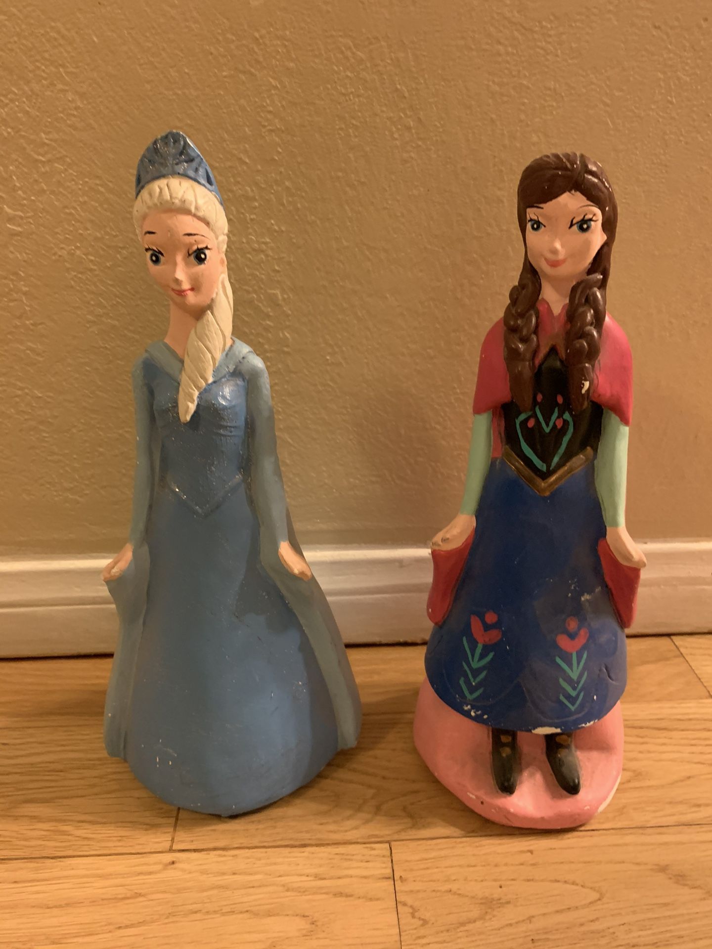 Disney Frozen Elsa & Ana Ceramic Banks