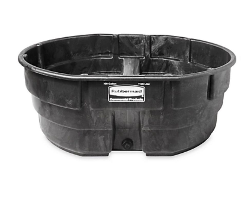 Stock tank Rubbermaid 300 Gal