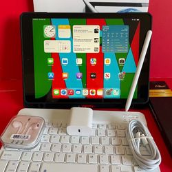 Apple IPad 8th Generation (10.2” Retina /Latest iOS 26/ 2020 model) 32GB with stylus pen, keyboard & Accessories