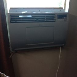 LG AIR CONDITIONER