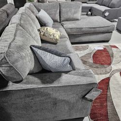 AP🎉Light Gray L Shape Sectional Couch With Chaise// Financing & Delivery 