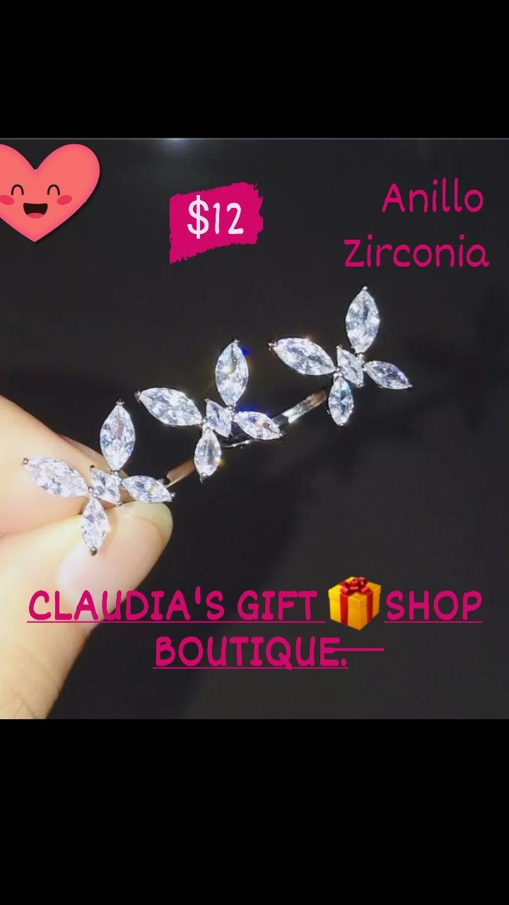 Beautiful 3 Flower Cubic Zirconia AAA Ring