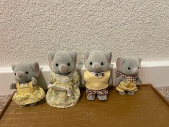 Calico critter elephant family