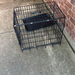 Dog Kennel 24 X 17 Great Condition 