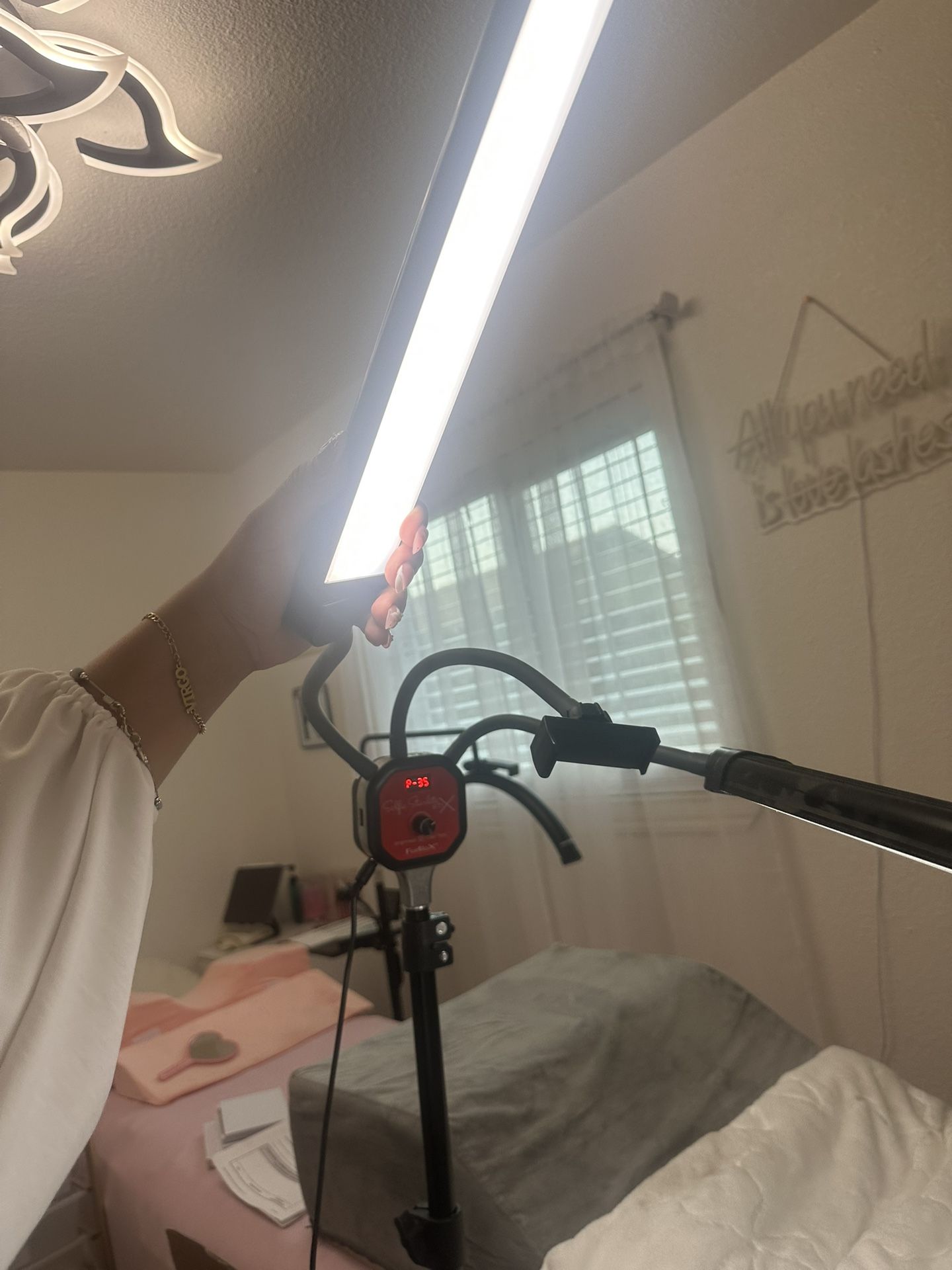 Lash Lamp