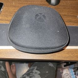 Customizable Xbox One controller.