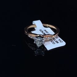 18k Gold With Diamond Ring 