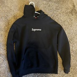 Supreme Hoodie 