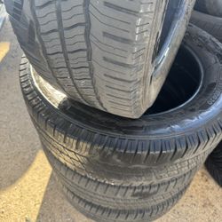 LT265 60 20 Michelin