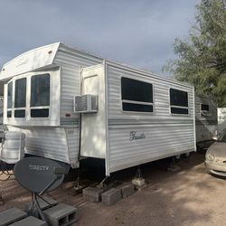 2008 Franklin travel trailer 30ft