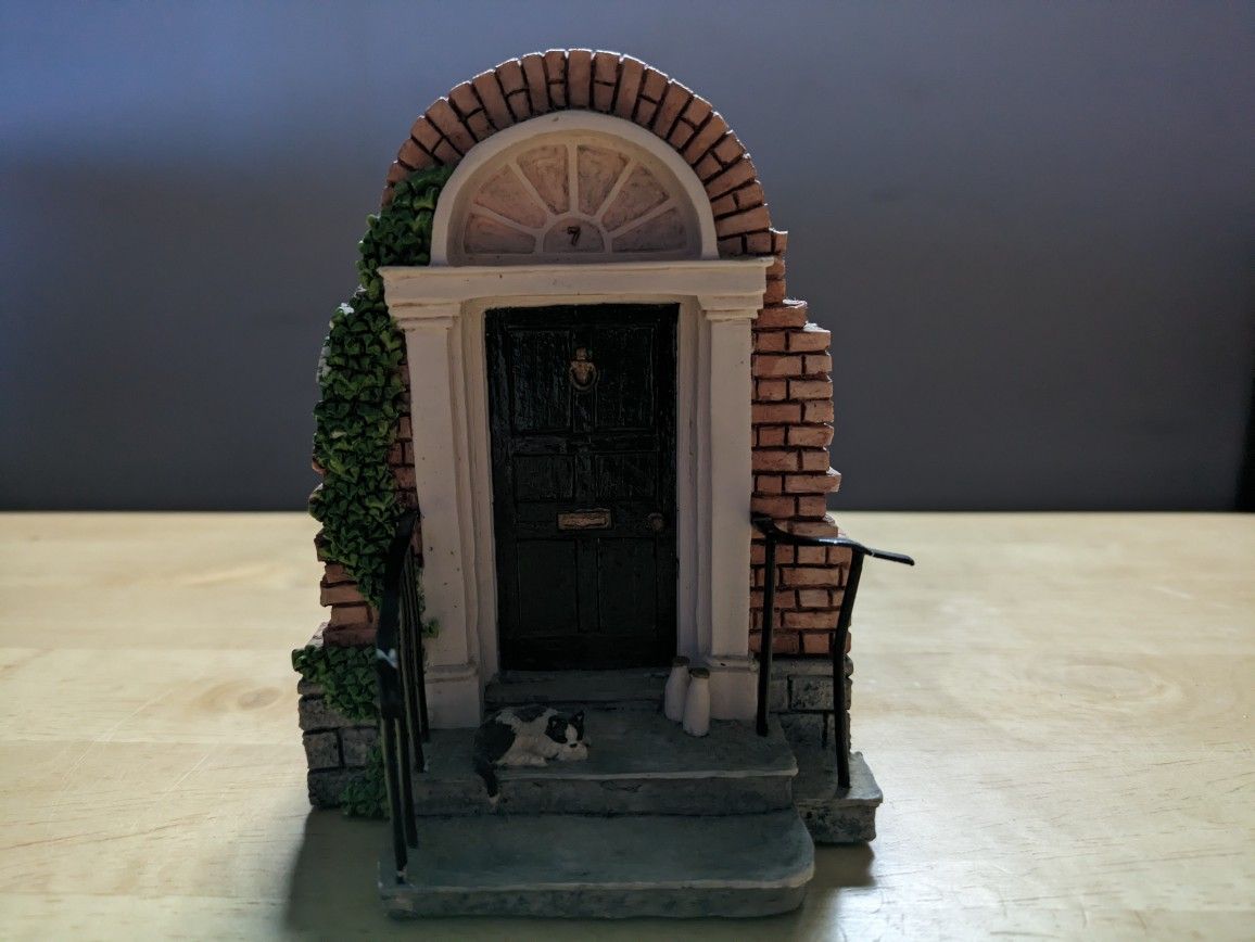 Irish Heritage Miniatures - Georgian Door