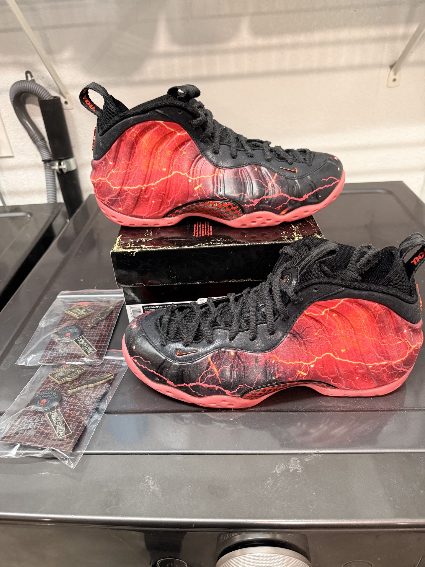 Brand New Stranger Things Foamposites (sz10)
