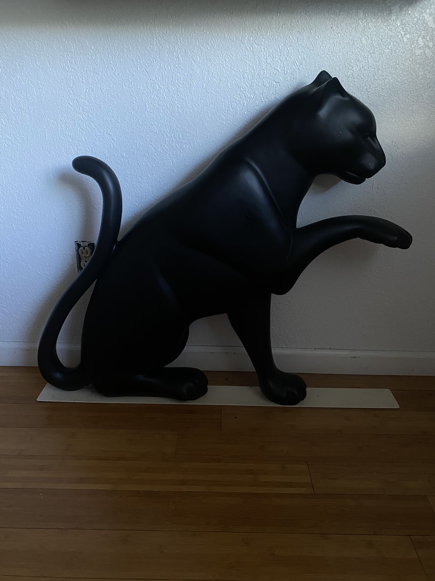 Puma Statue