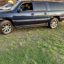 2004 Suburban 